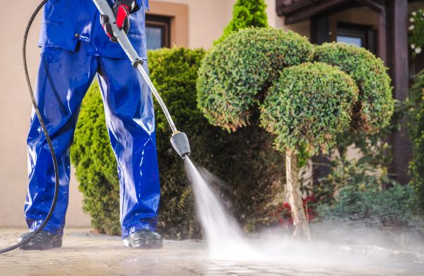 Driveway Cleaning in Reno