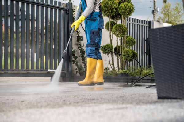 Driveway Power Washing in Reno