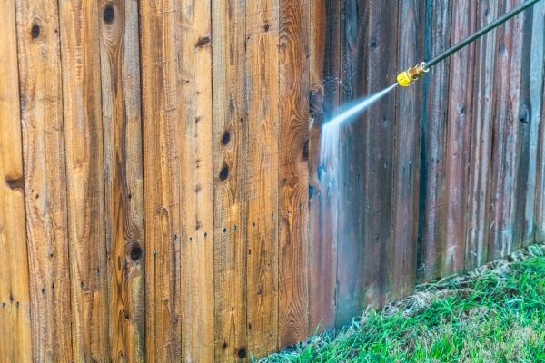 Fence Washing in Reno