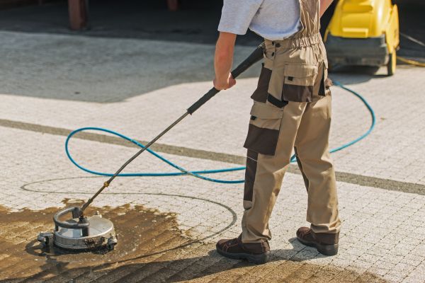 Townhouse Driveway Cleaning in Reno