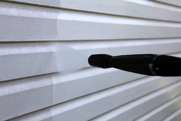 Condo Siding Power Washing in Reno