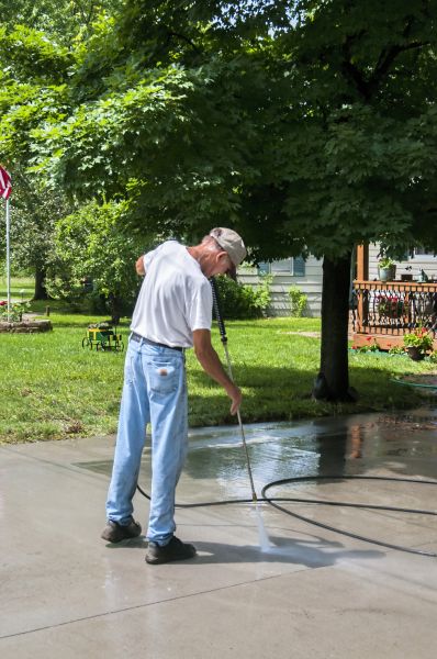Driveway Concrete Cleaning in Reno
